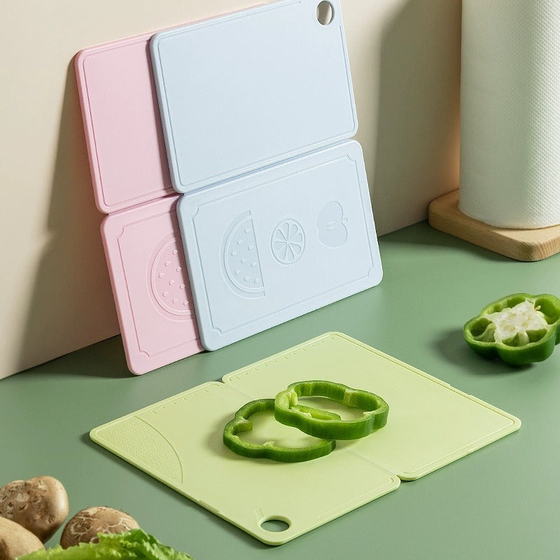 Flexible Silicone Fruit-Embossed Chopping Board Bowlift