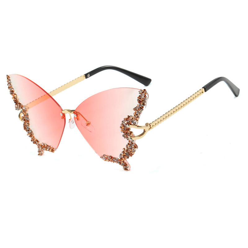 Women's large cat-eye sunglasses with sparkling rhinestone embellishment and elegant frame Bowlift