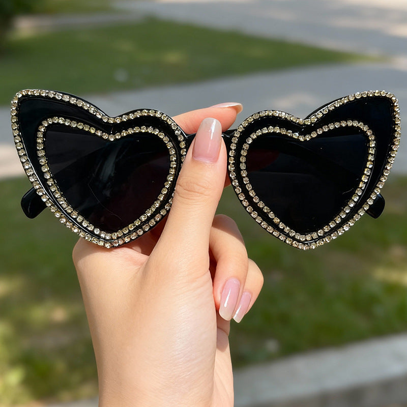 Glamorous Heart-Frame Sunglasses Bowlift