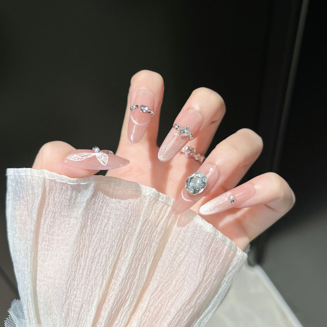 Stylish Stiletto Press-On Nail Extensions Bowlift