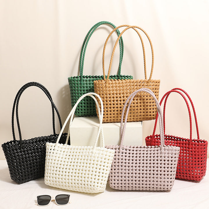 Braided Beach Bag with Practical Folding Mechanism Bowlift