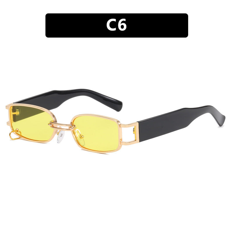 Ladies sunglasses in luxurious rectangular design with golden accents Bowlift