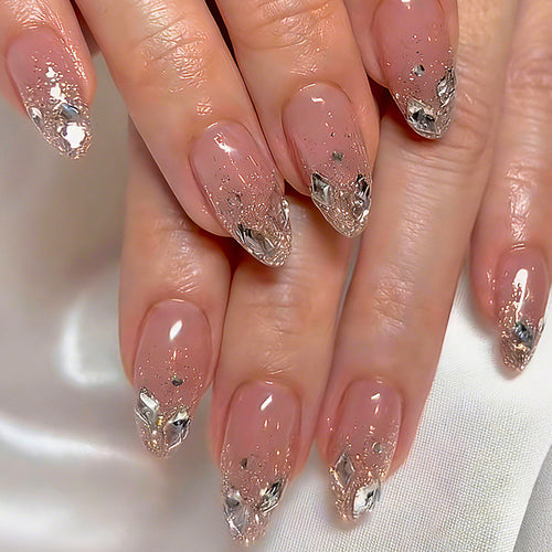 Decorative Press-On Nail Set with Elegant Silver Accents Bowlift