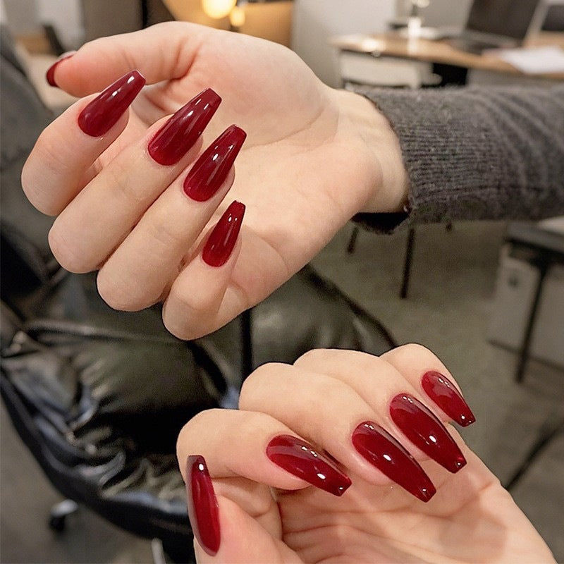 Artificial nail set with sparkling glitter effects and delicate winter motif Bowlift
