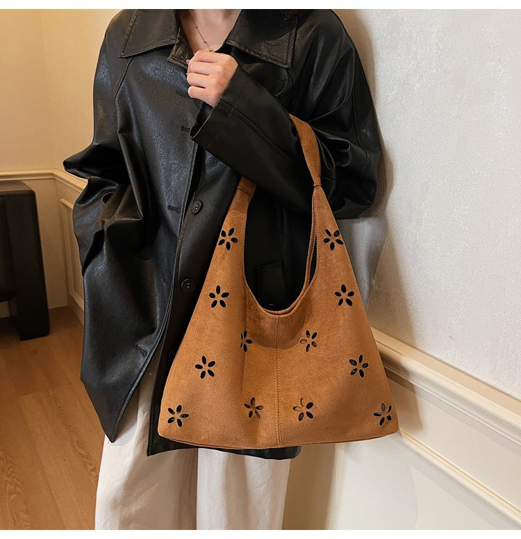 Floral Cut-Out Slouchy Tote Bowlift
