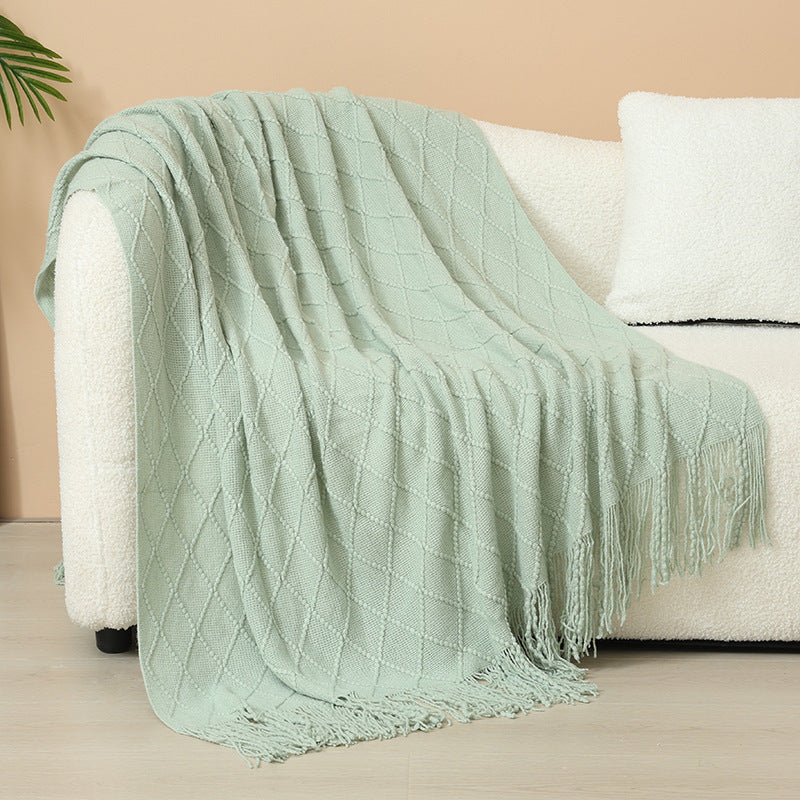 Women Elegant and stylish living and cuddly blanket with fringes Bowlift