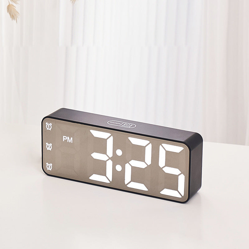 Digital alarm clock with large display Bowlift