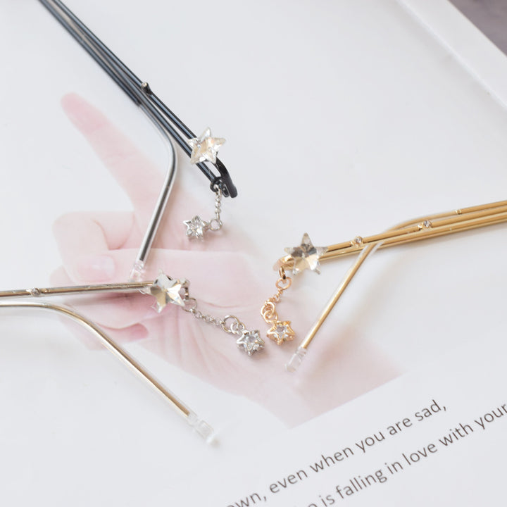Star-Embellished Eyewear Chain Bowlift