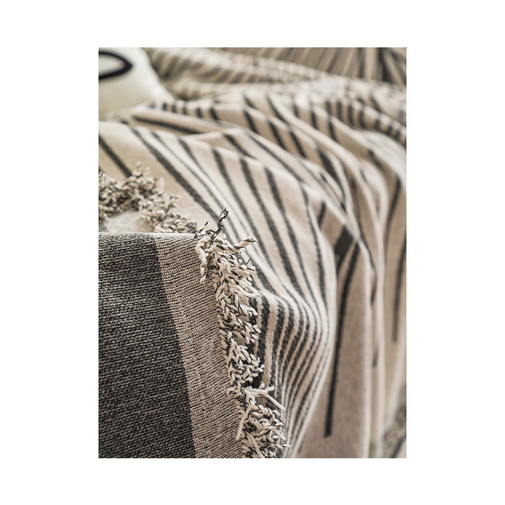 Cozy Decorative Throw Blanket
