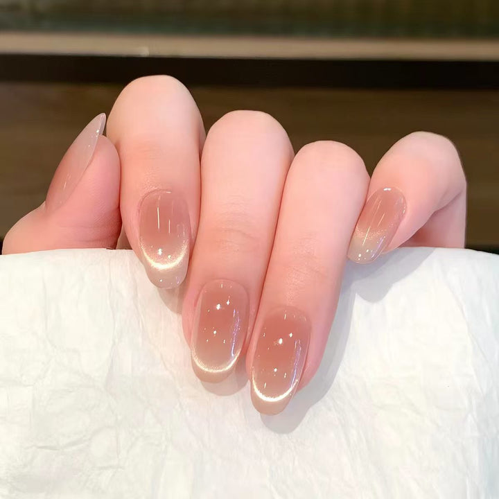 Artificial nails with elegant French tip design Bowlift