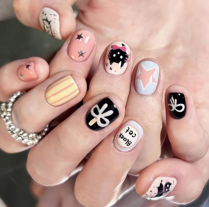 Artificial Nails in Stylish Ombre Design Bowlift