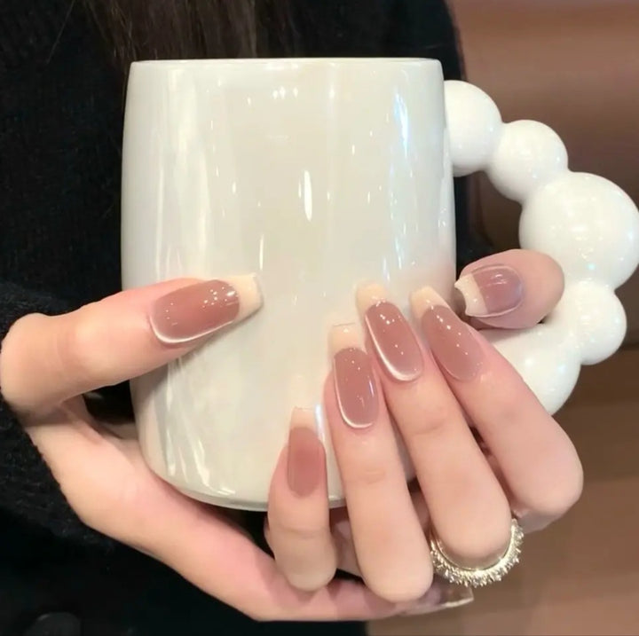 Nail art Bowlift