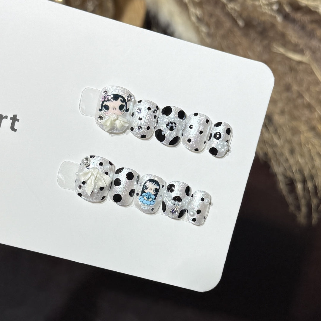 Whimsical Character Press-On Nail Art Set Bowlift