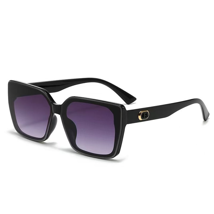 Women's oversized sunglasses with sturdy frame and subtle lenses Bowlift