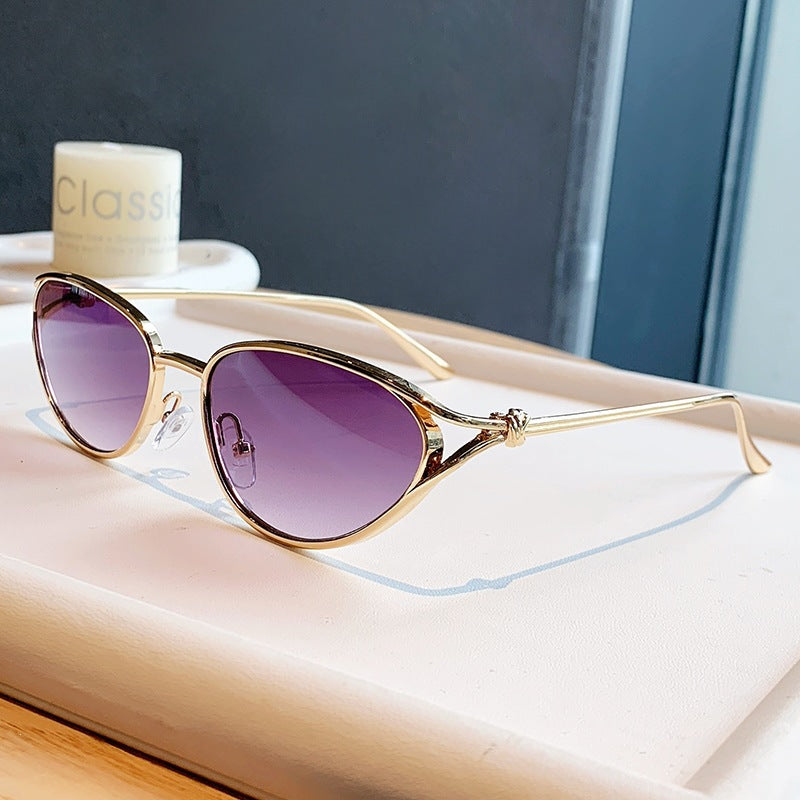 Women Cat-Eye Sunglasses with Elegant Golden Frame and Polarized Lenses Bowlift