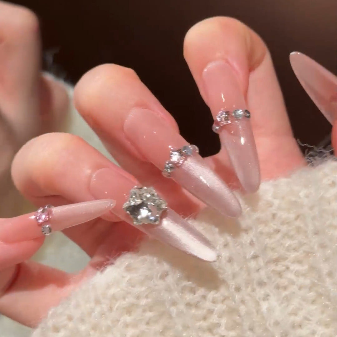 Glamorous Rhinestone-Embellished Nail Extensions Bowlift