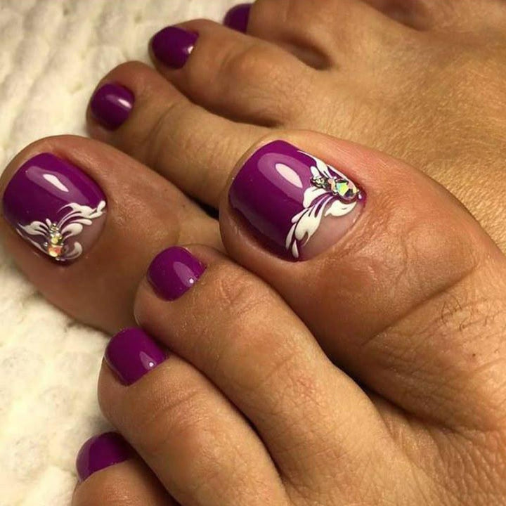 Elegant toenail art Bowlift