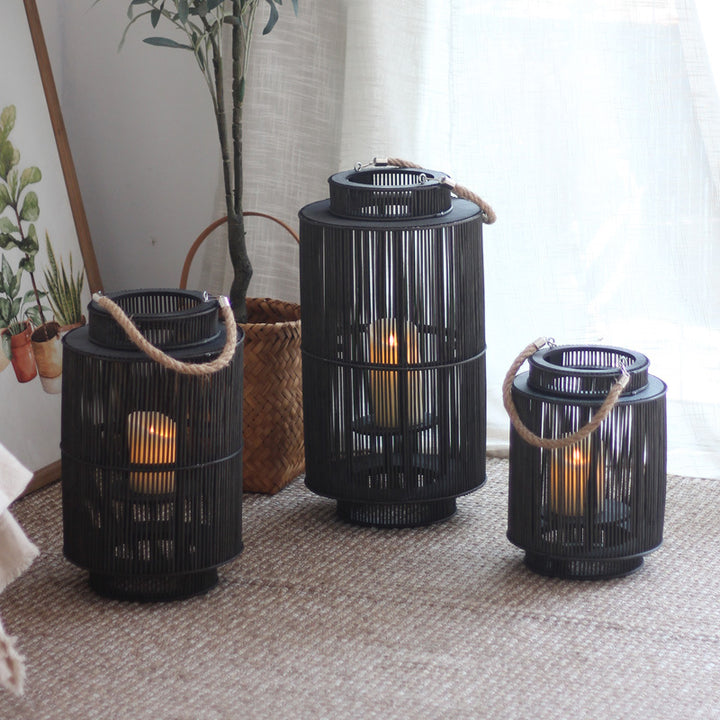 Decorative lantern made of woven material Bowlift