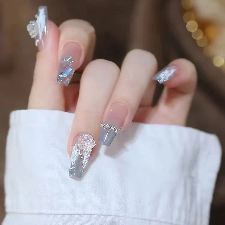 Artificial nails with glitter and heart design Bowlift