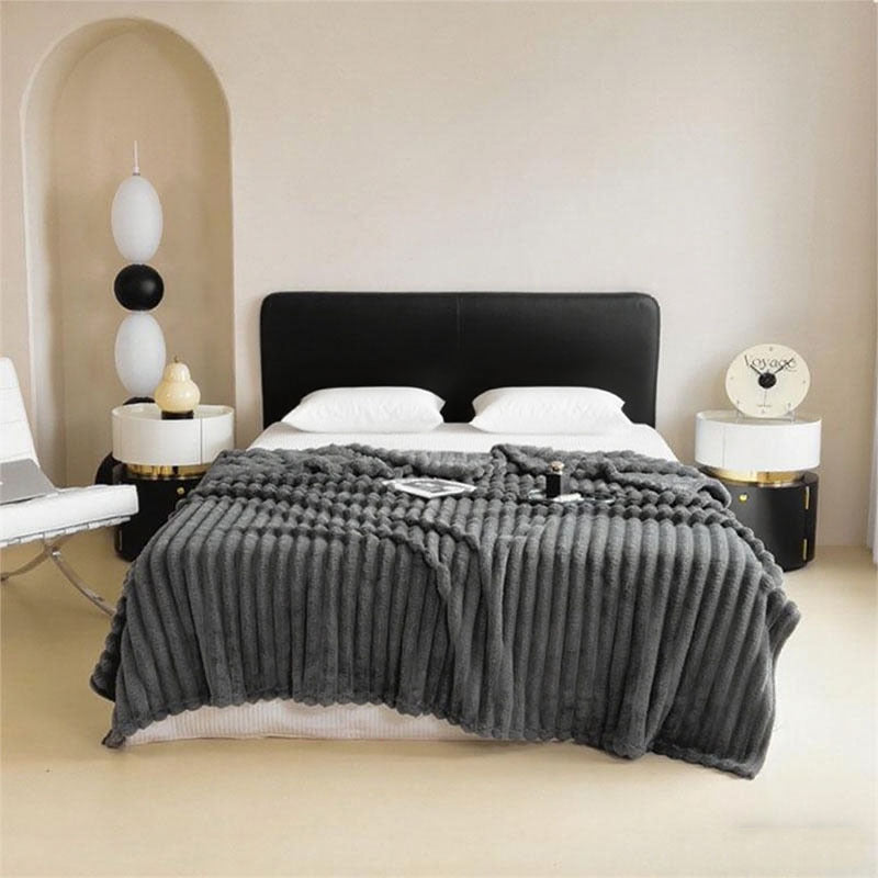 Women's Ultra-Soft Cuddly Blanket with Wave Structure Bowlift