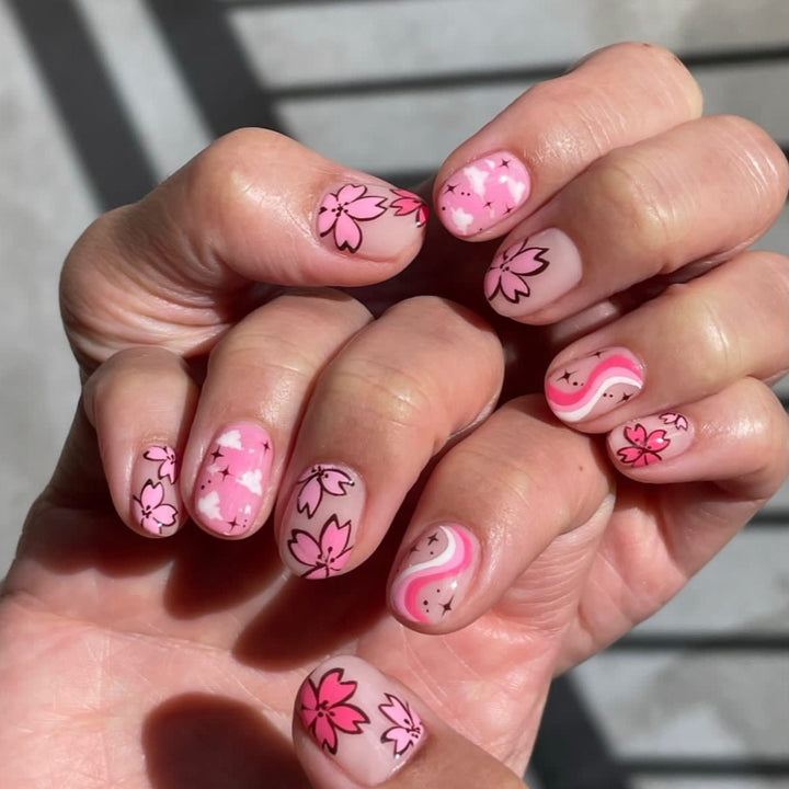 Floral Design Nail Art Kit Bowlift