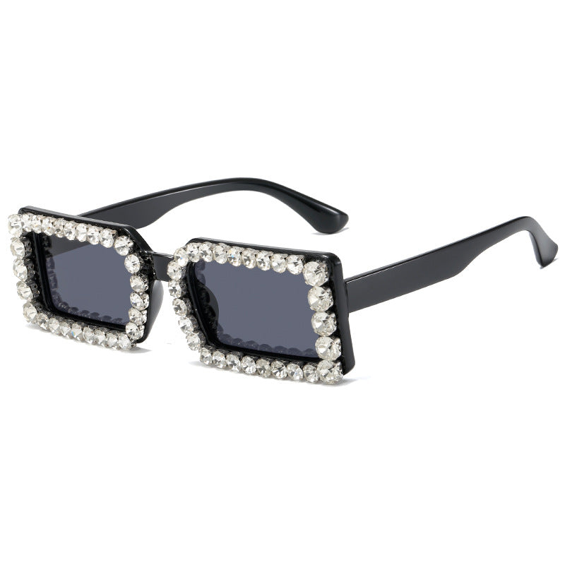 Women's fashionable sunglasses with glittering frame embellishment Bowlift