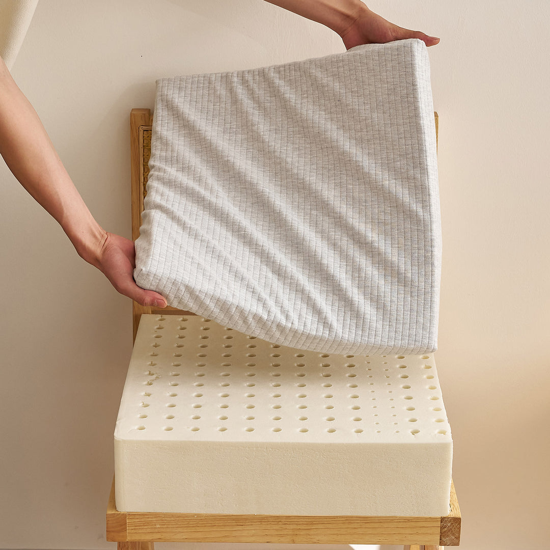 Breathable and Hypoallergenic Mattress Topper Bowlift