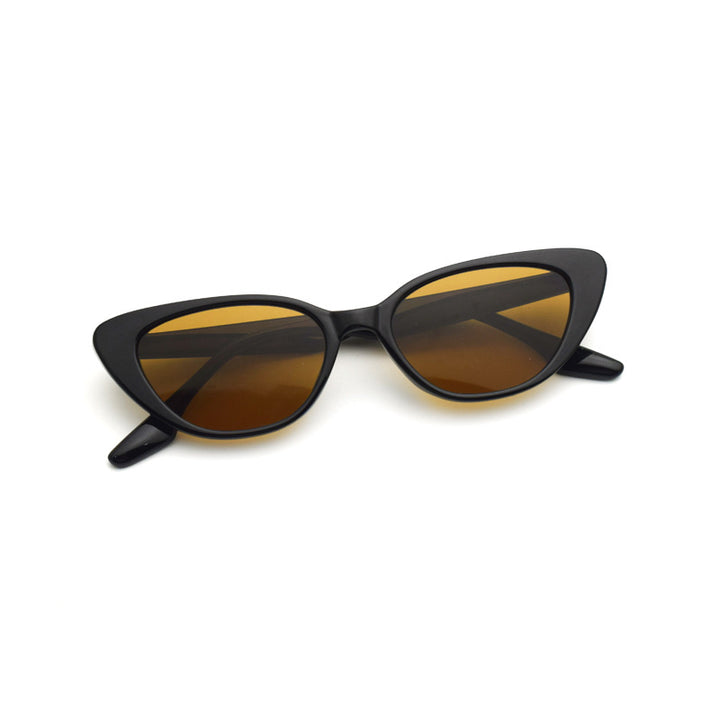 Cat-Eye Sunglasses with UV Protection Bowlift