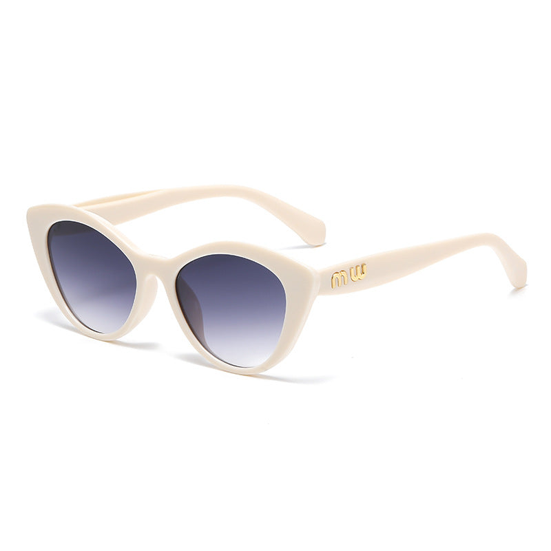Ladies' fashionable cat-eye sunglasses with UV protection Bowlift