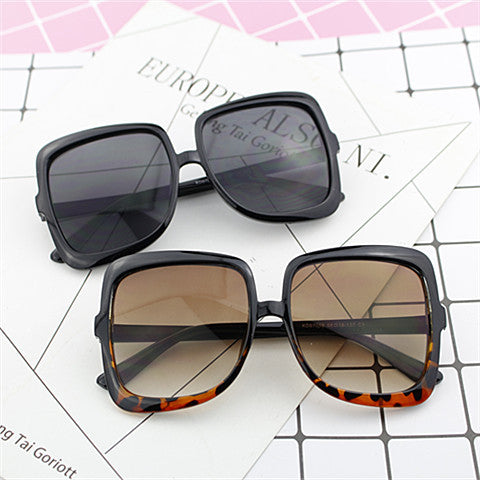 Women’s Geometric Sunglasses in Modern Design Bowlift