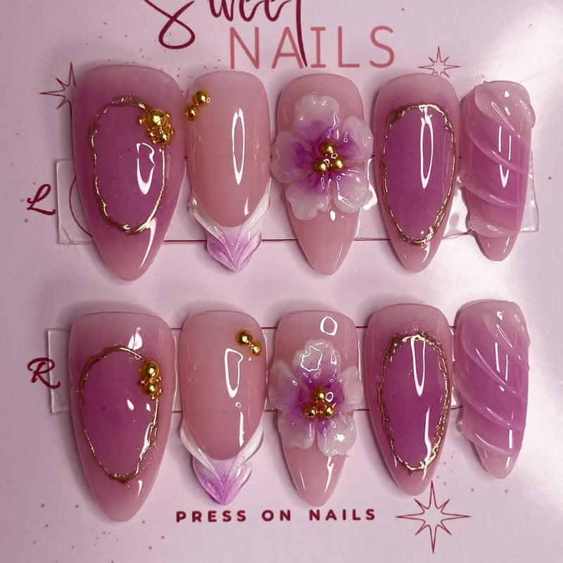 Artificial nail set with elegant flower accents Bowlift