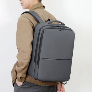 Versatile Travel Backpack Bowlift