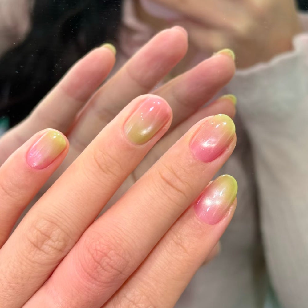 Artistic Ombre Nail Design Bowlift