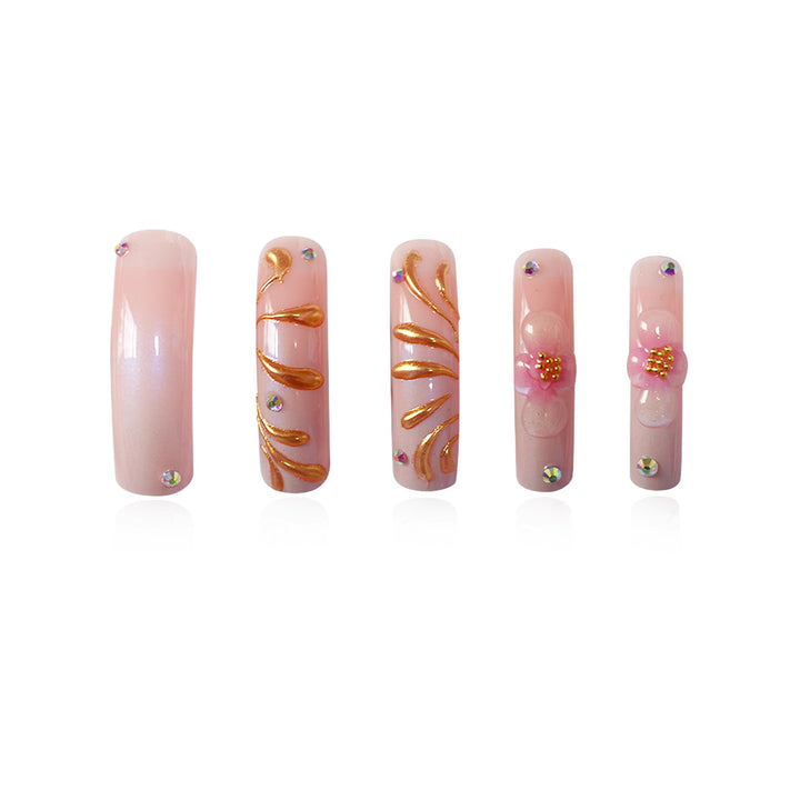 Luxury Gold-Accented Press-On Nail Art Bowlift