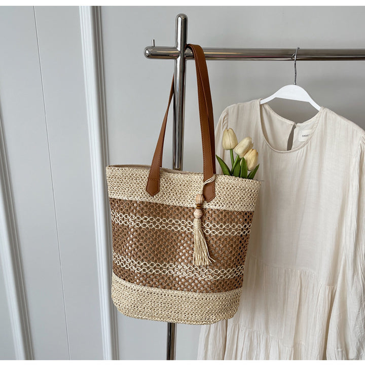 Handbag with Rustic Wave Design Bowlift