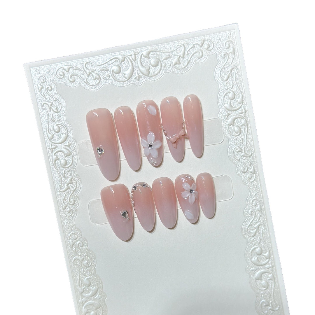Floral Press-On Nail Art Set Bowlift