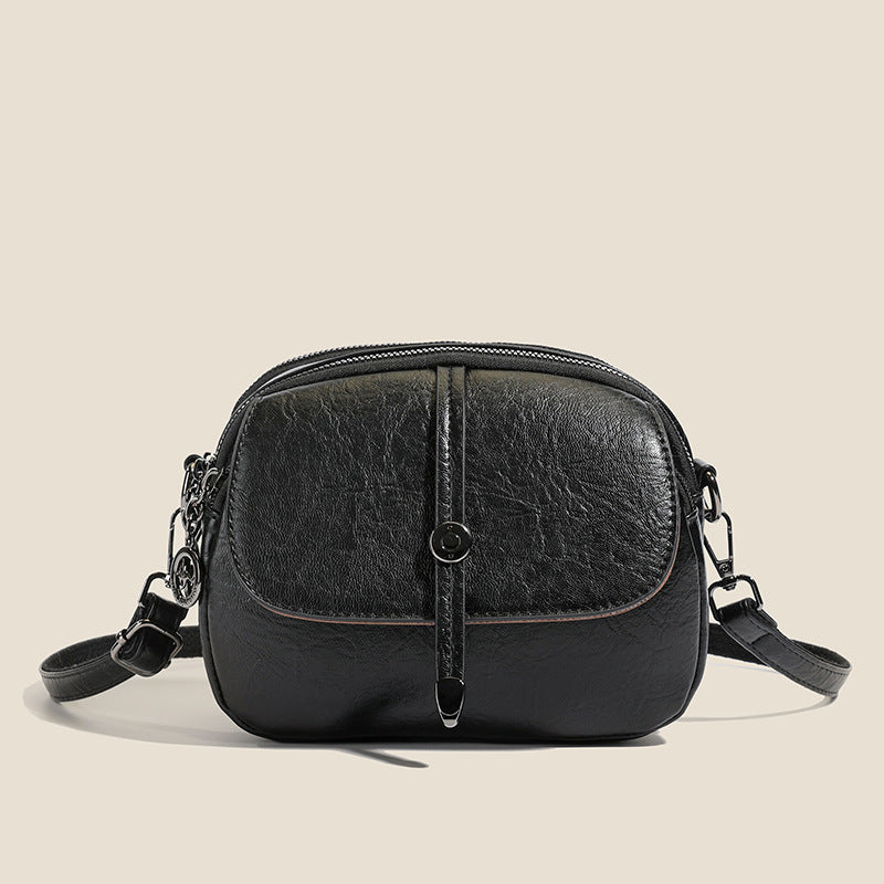 Urban Chic Crossbody Bag Bowlift