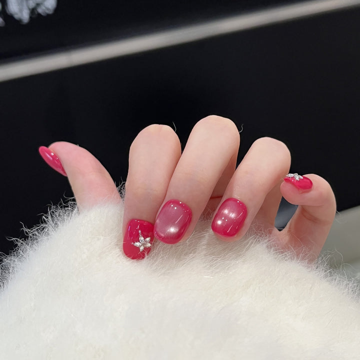 Glamorous Star-Accent Nail Tips Bowlift