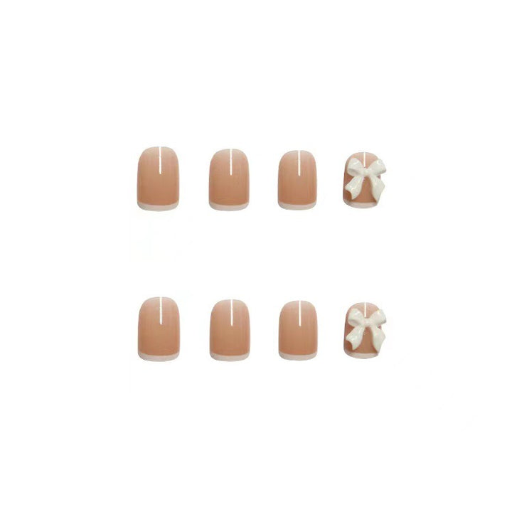 Elegant artificial nails with floral accents Bowlift