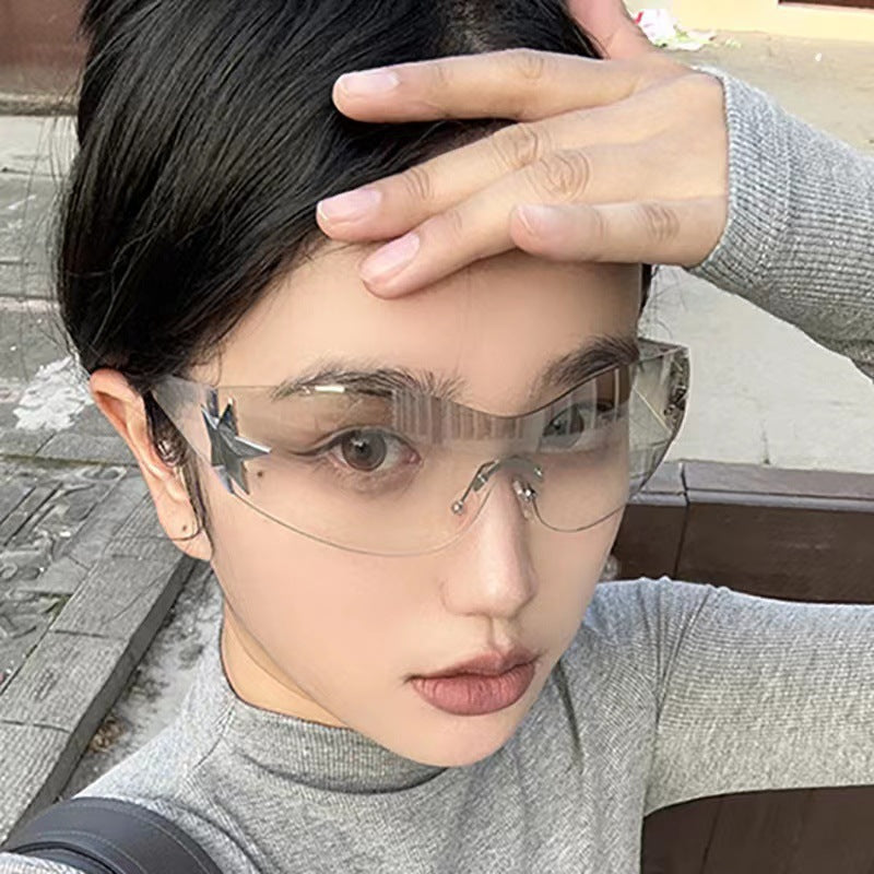 Women’s stylish sunglasses with artistic star accent Bowlift