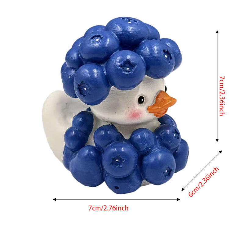 Decorative rubber duck with berry cocktail bowl Bowlift