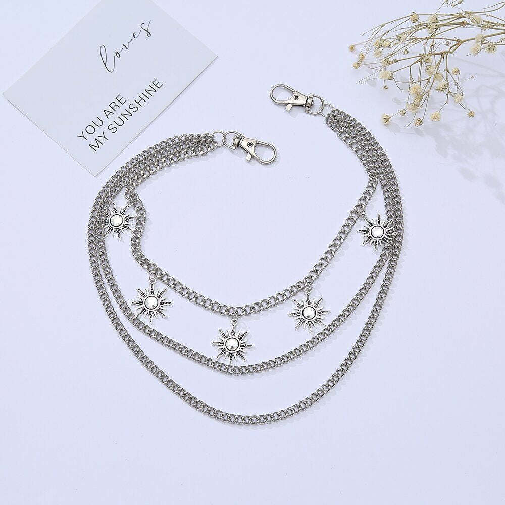 Fashionable chain necklace with sun motifs Bowlift