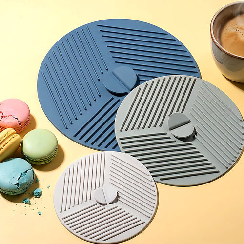 Silicone kitchen lid with innovative steam valve Bowlift