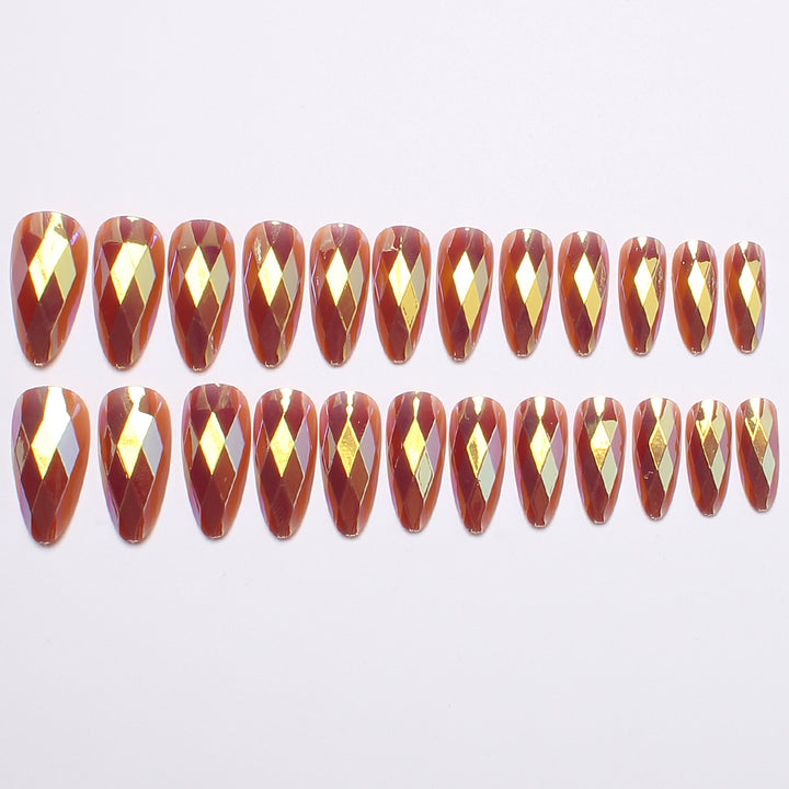 Diamond-Shaped Press-On Nail Set Bowlift
