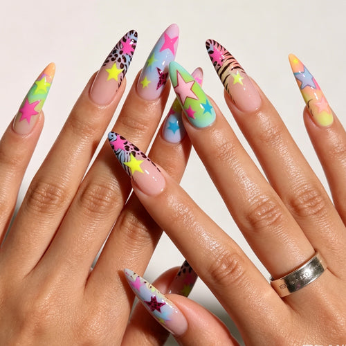 Artificial nail set with colorful 3D star designs Bowlift