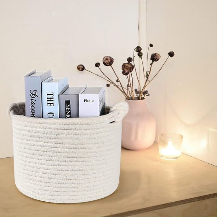 Women’s storage basket with decorative knot design Bowlift