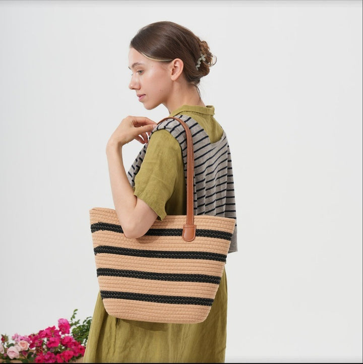Stylish Beach Bag Bowlift
