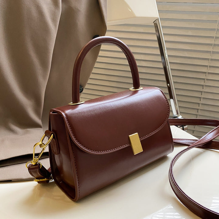 Sophisticated Structured Handbag Bowlift