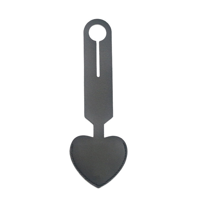 heart-shaped leather luggage tag with adjustable loop Bowlift