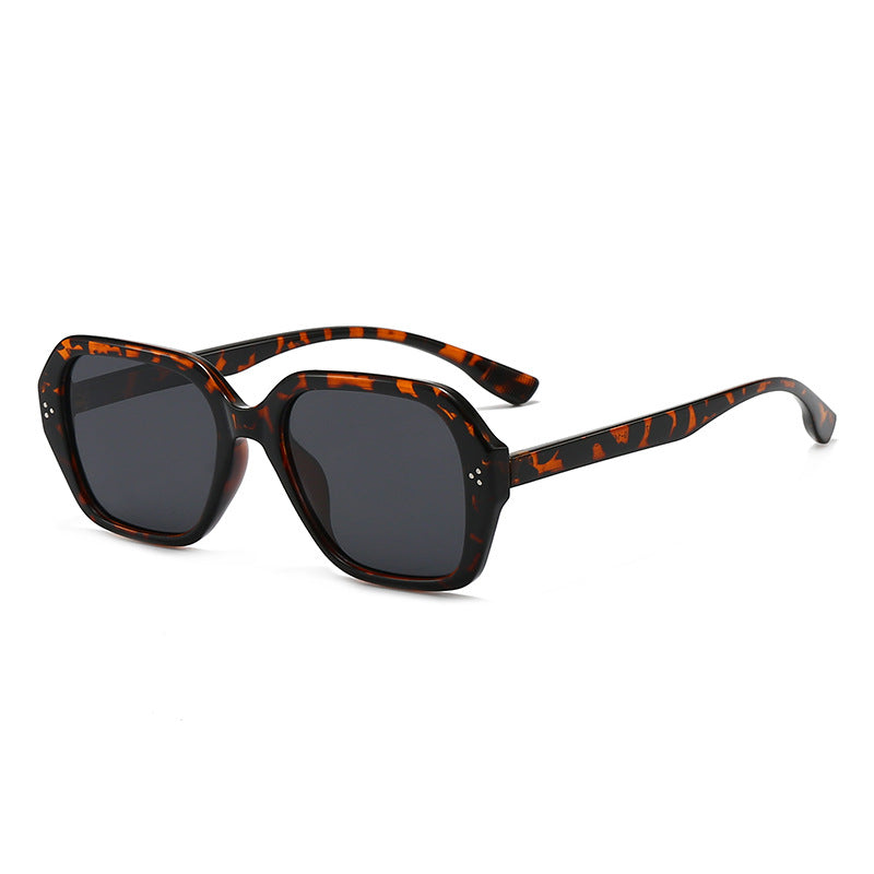 Ladies fashionable oversized sunglasses Bowlift